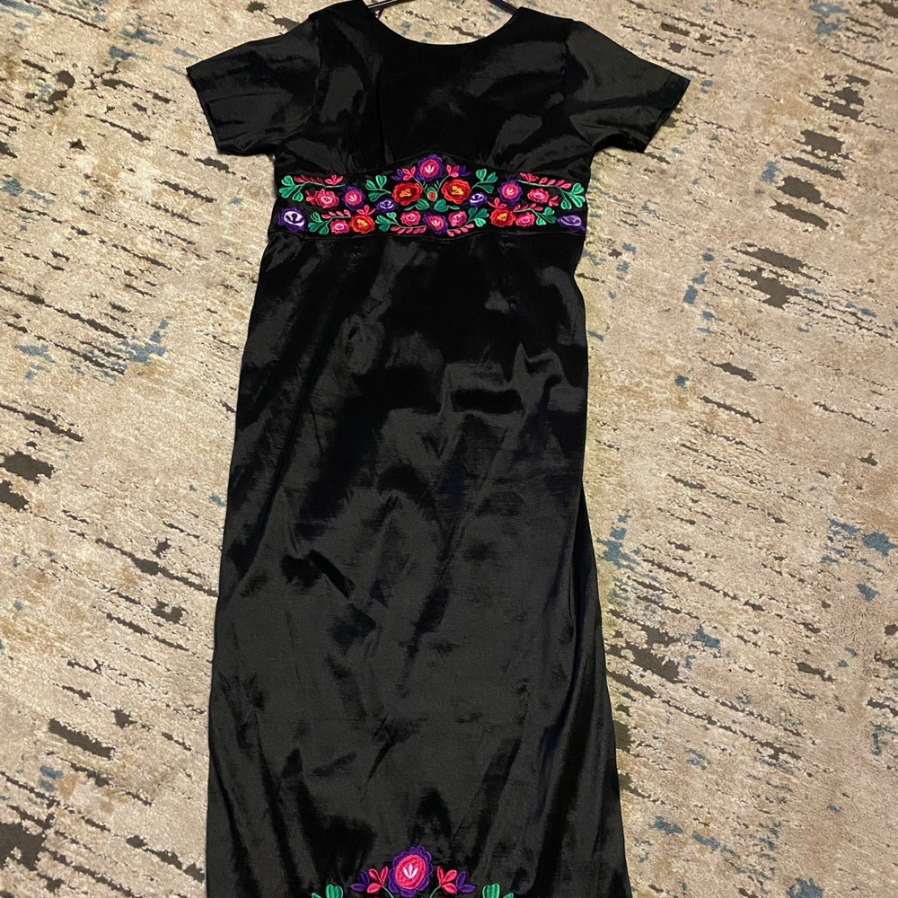 Women Mexican Tradition Dress